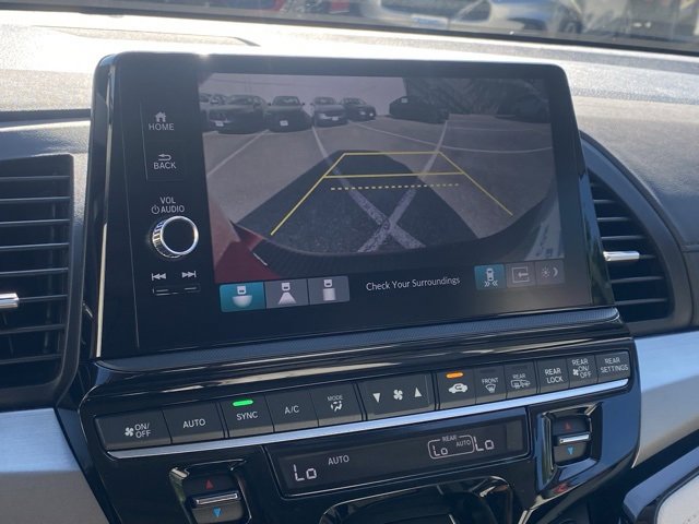 New 2026 Honda Odyssey Touring image 3