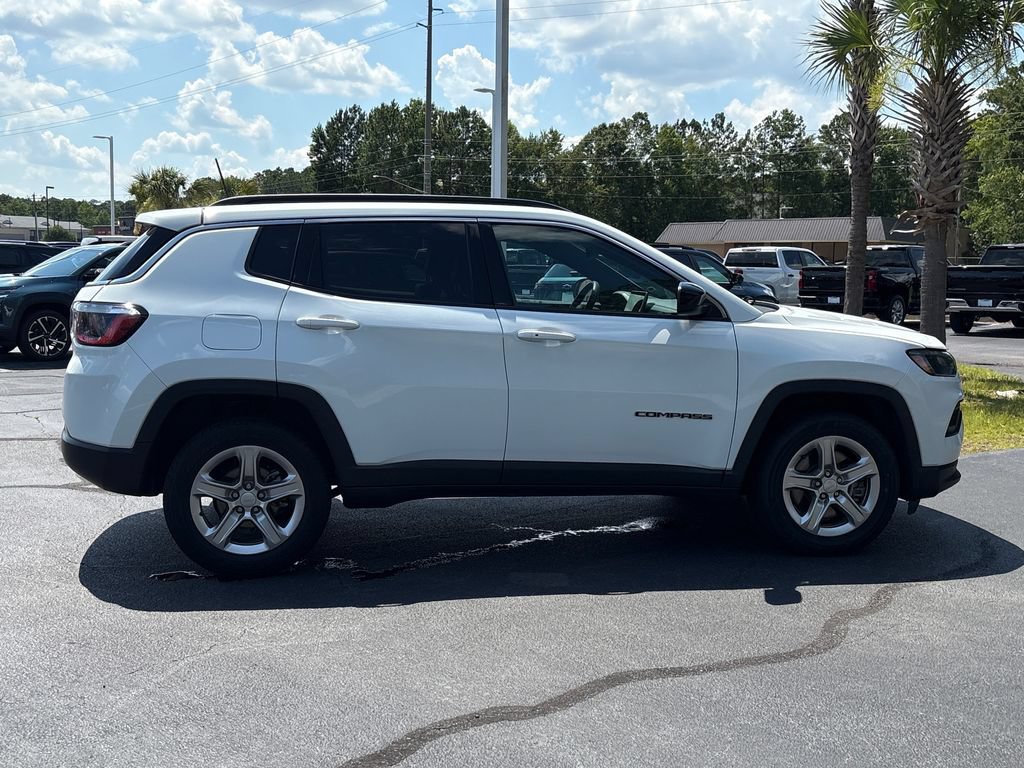 Used 2024 Jeep Compass Latitude AWD/4WD image 28