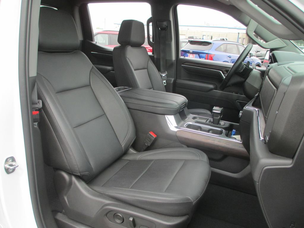 Used 2024 GMC Sierra 1500 SLT w/ SLT Premium Plus Package image 21