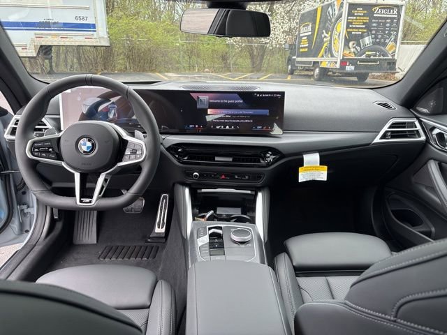 Used 2025 BMW 430i xDrive Coupe w/ M Sport Package image 17