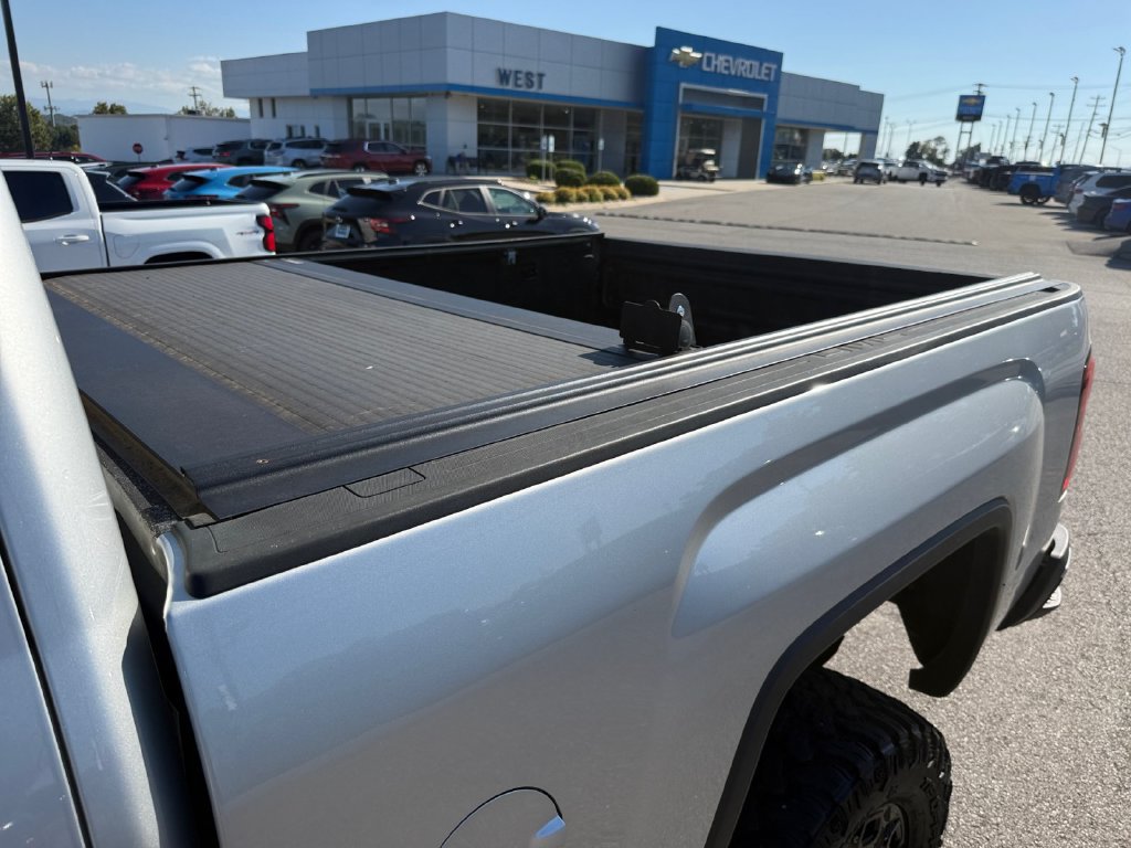 Used 2017 GMC Sierra 2500 Denali w/ Duramax Plus Package AWD/4WD image 28
