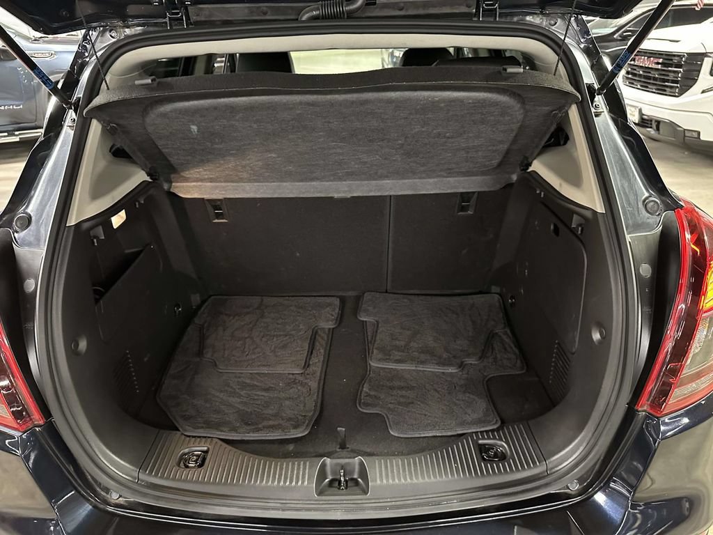 Used 2022 Buick Encore Preferred w/ Safety Package AWD/4WD image 12