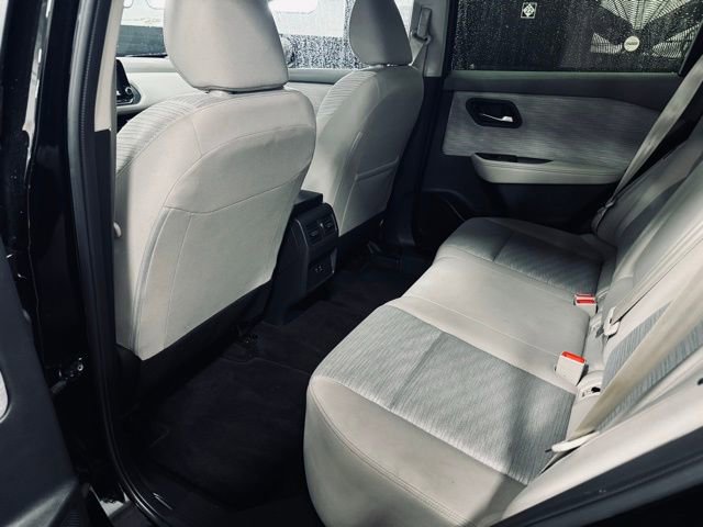 Used 2023 Nissan Rogue SV AWD/4WD image 18