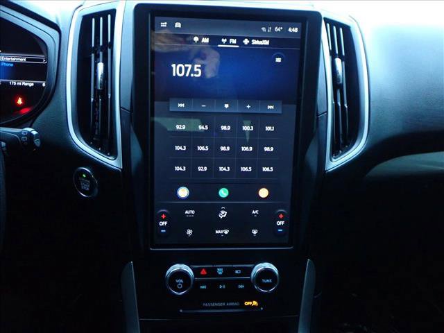 Used 2023 Ford Edge SE w/ Black Appearance Package image 16