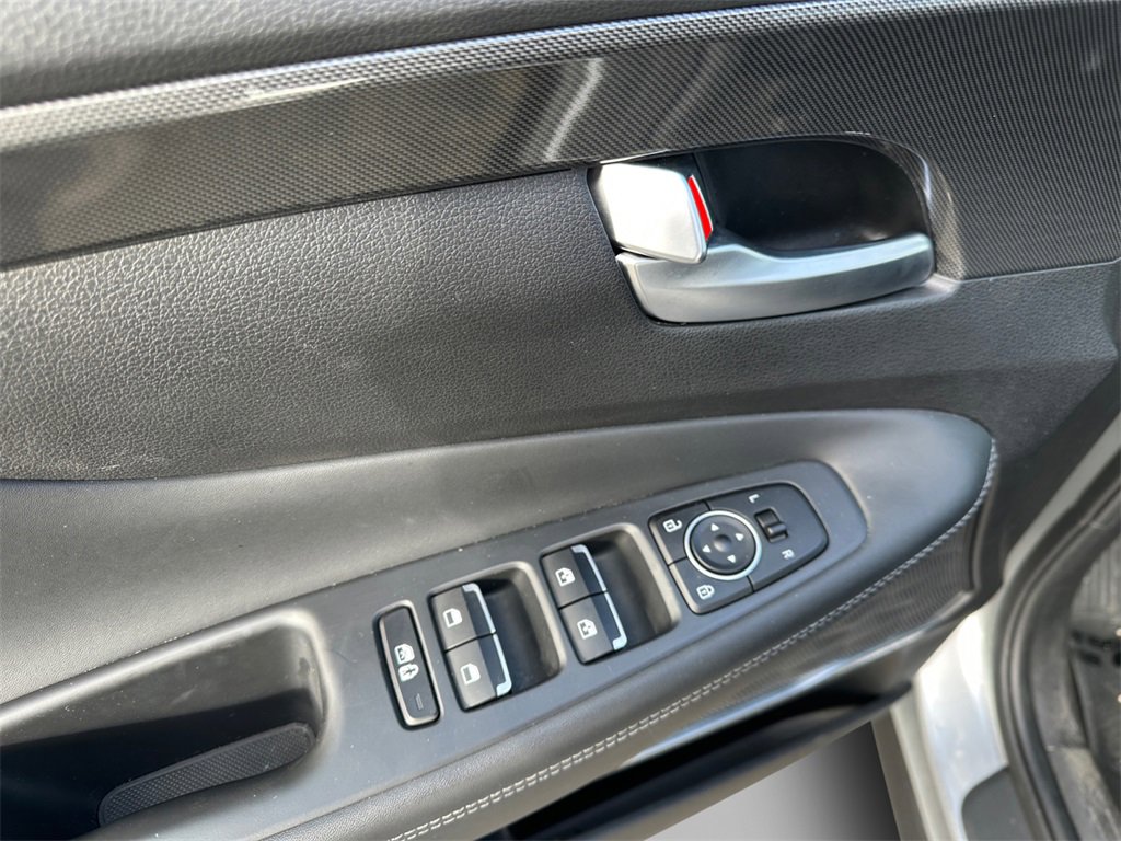 Used 2023 Hyundai Santa Fe SEL w/ Premium Package image 14