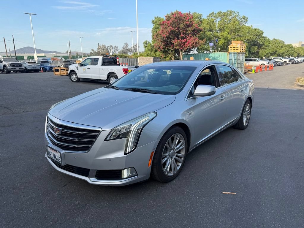Used 2019 Cadillac XTS Luxury FWD image 1