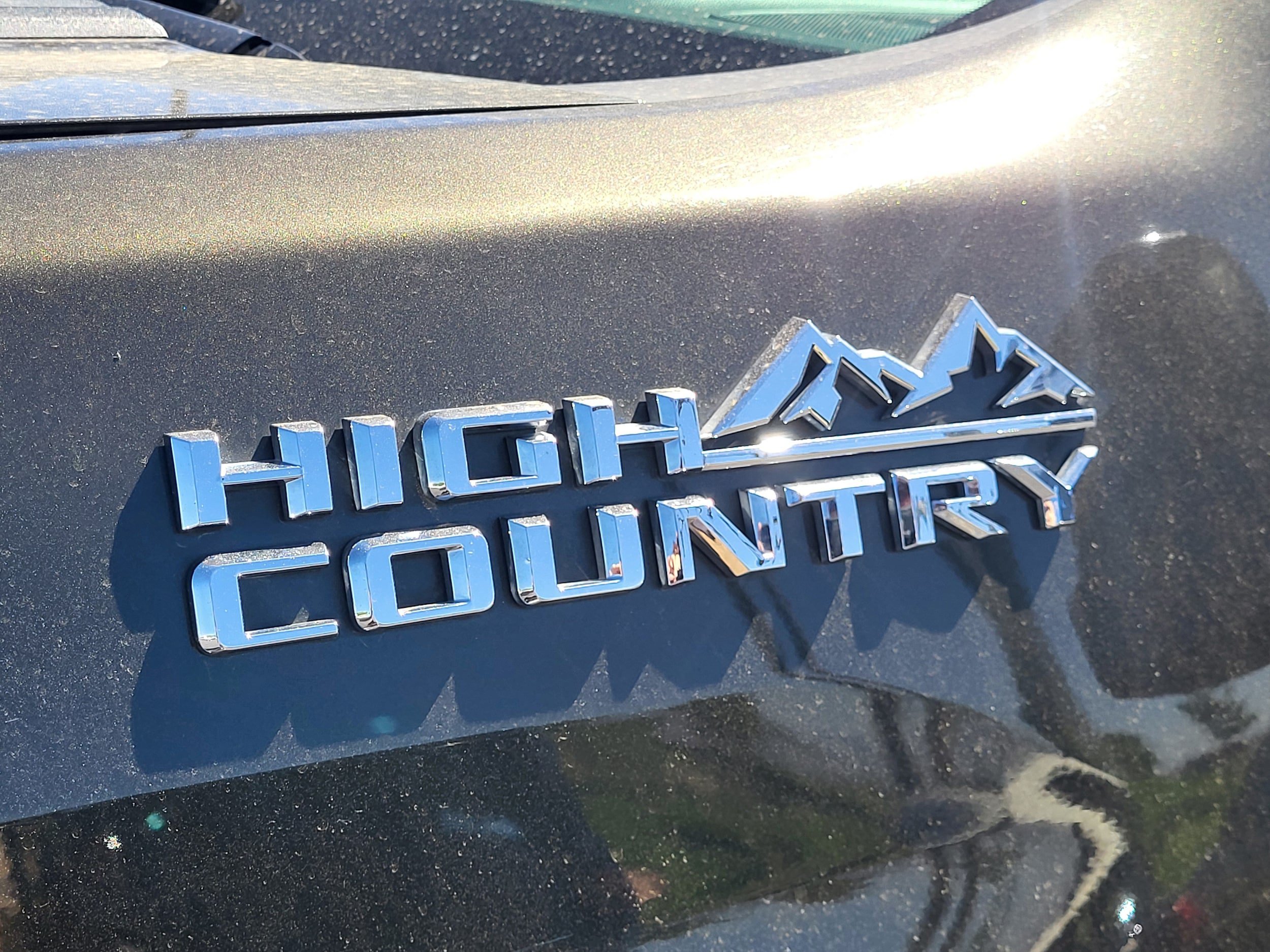 Used 2022 Chevrolet Silverado 3500 High Country w/ Z71 Off-Road Package AWD/4WD image 17