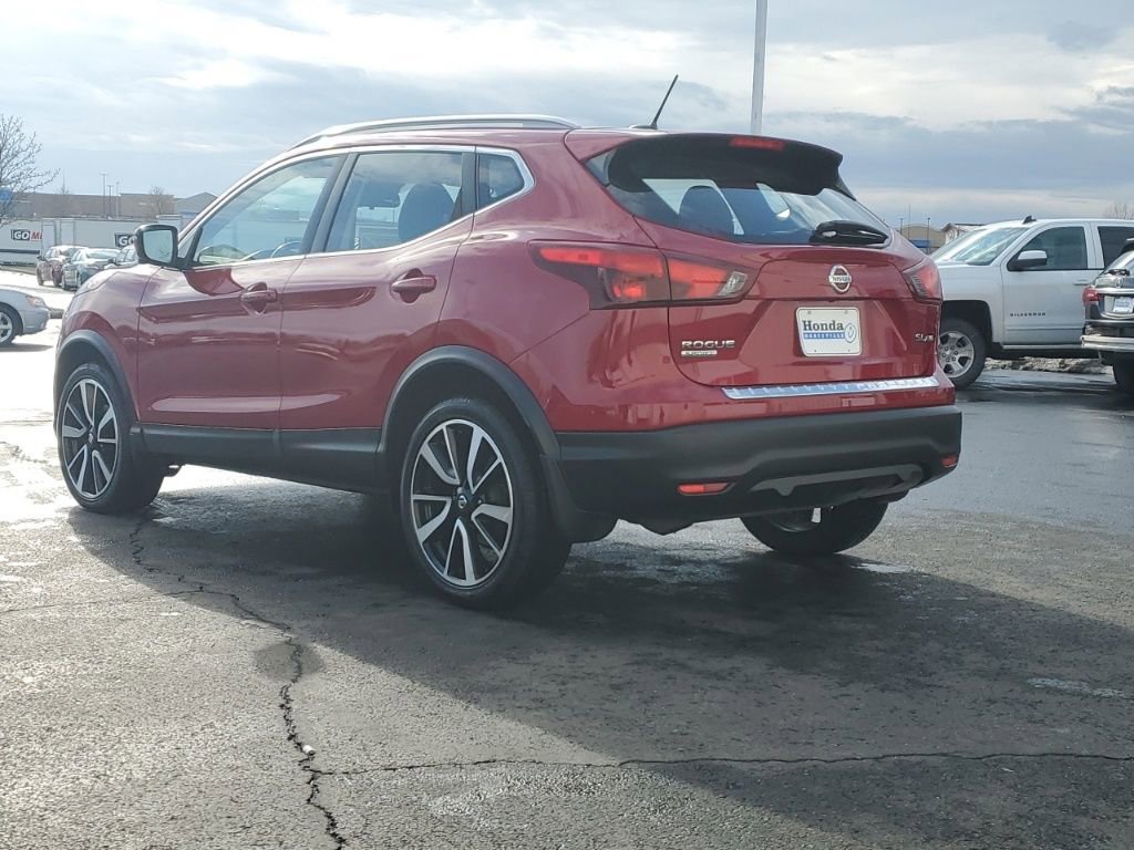 Used 2018 Nissan Rogue Sport SL w/ SL Premium Package image 5