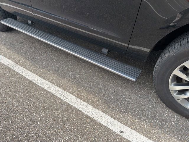 Used 2018 Ford Expedition Limited w/ Equipment Group 301A image 5