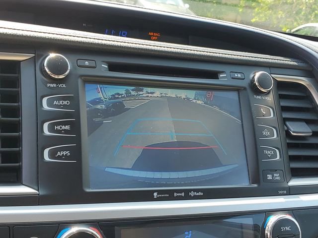 Used 2016 Toyota Highlander XLE AWD/4WD image 29
