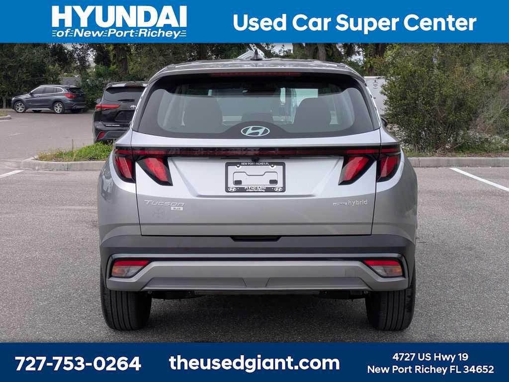 Used 2026 Hyundai Tucson Blue SE AWD/4WD image 4