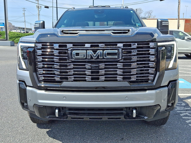Used 2025 GMC Sierra 2500 Denali Ultimate AWD/4WD image 2