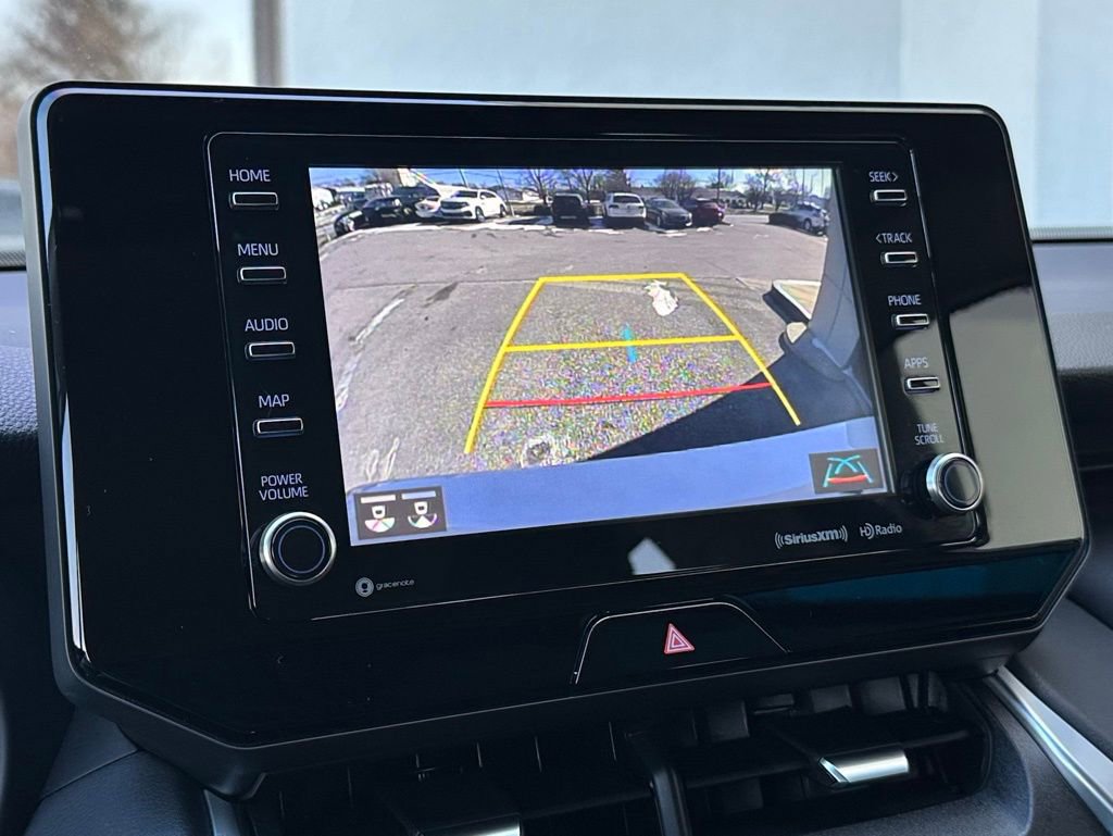 Used 2022 Toyota Venza XLE image 42