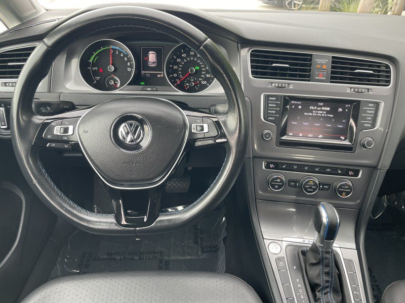 Used 2015 Volkswagen e-Golf SEL Premium FWD image 14