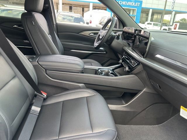 New 2026 Chevrolet Traverse LT w/ Sun and Wheel Package image 34