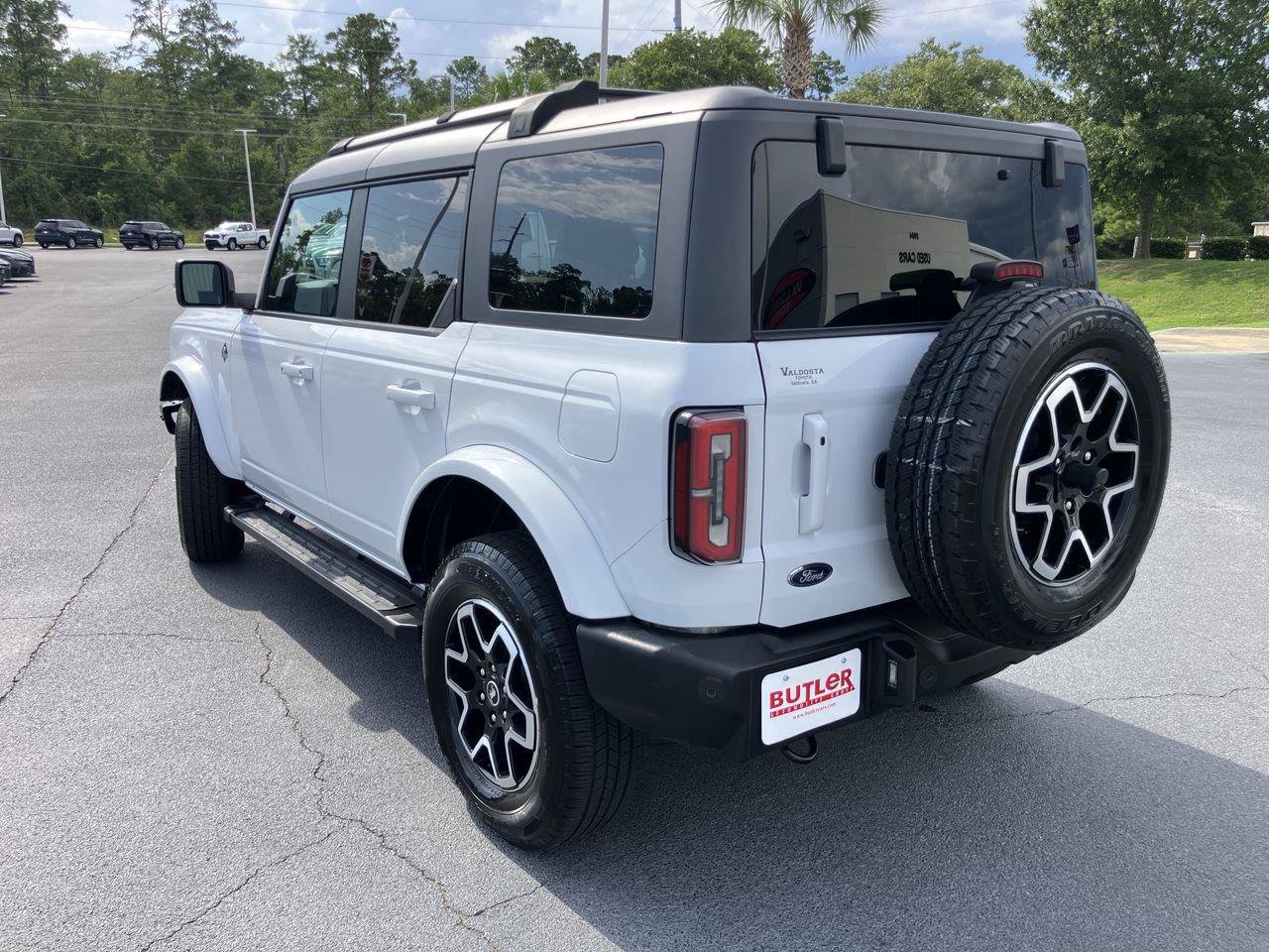 Used 2024 Ford Bronco Outer Banks AWD/4WD image 3
