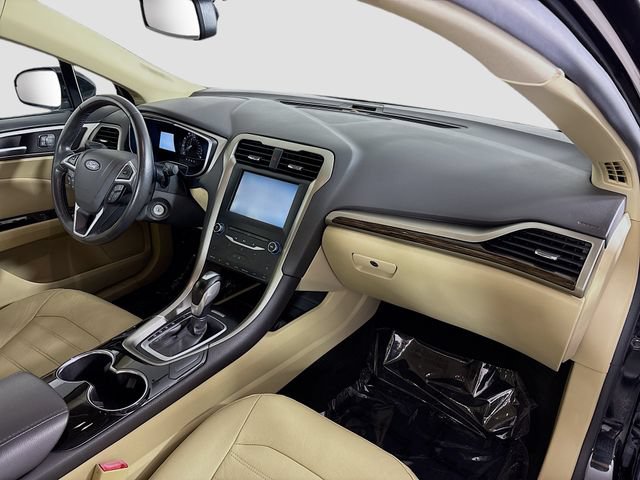 Used 2014 Ford Fusion SE w/ Equipment Group 202A FWD image 29