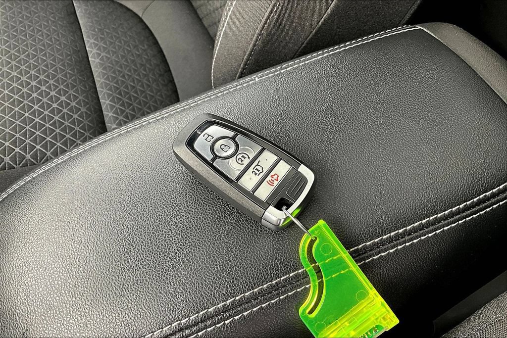Used 2025 Ford Escape Active w/ Cold Weather Package FWD image 35