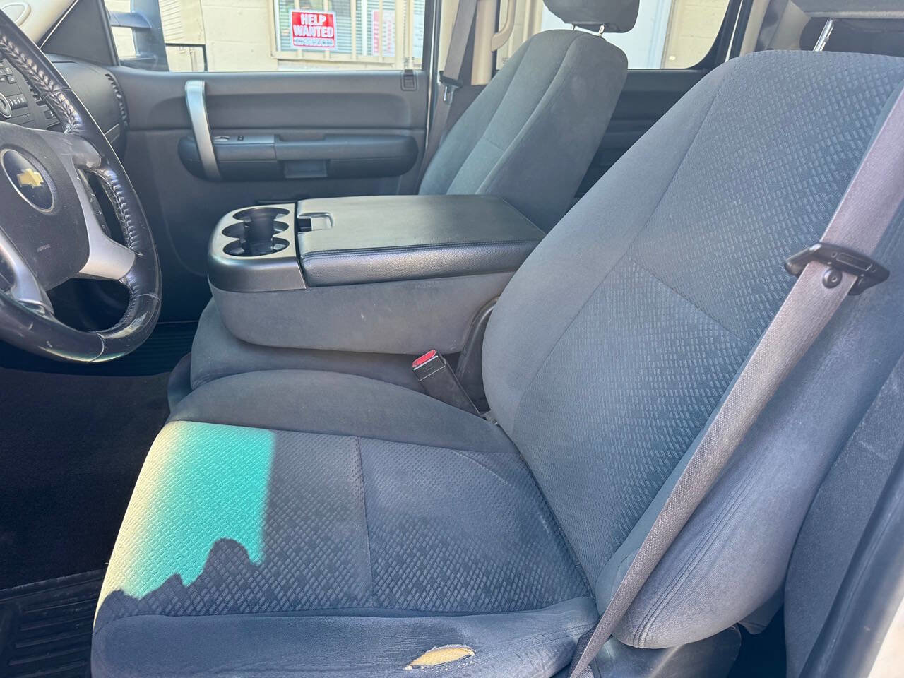 Used 2008 Chevrolet Silverado 2500 LT w/ 1LT Convenience Package AWD/4WD image 26