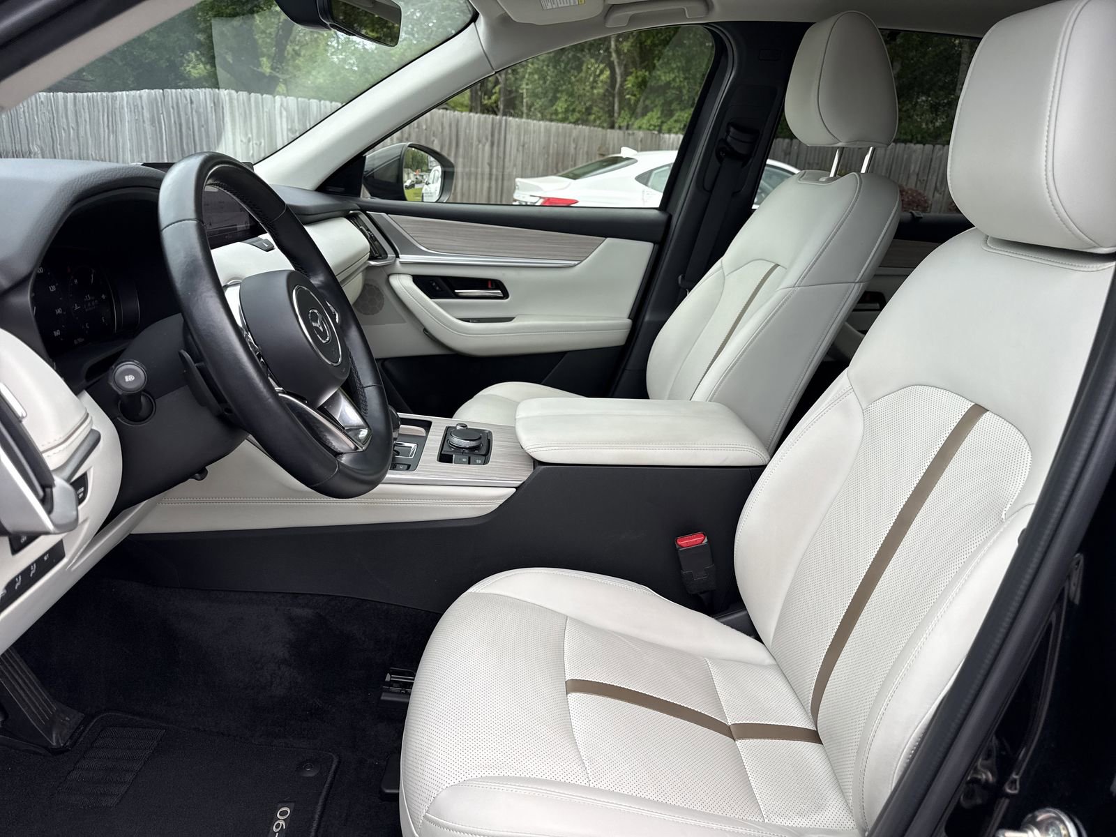 Used 2024 MAZDA CX-90 3.3 Turbo w/ Premium Plus Pkg image 9