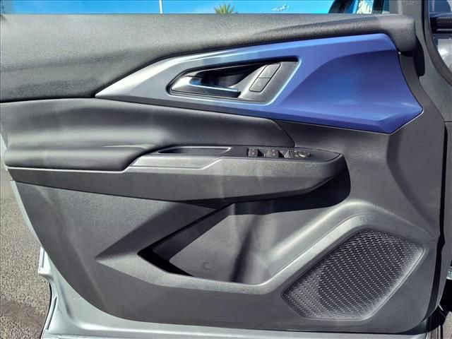 New 2026 Chevrolet Equinox EV LT image 10