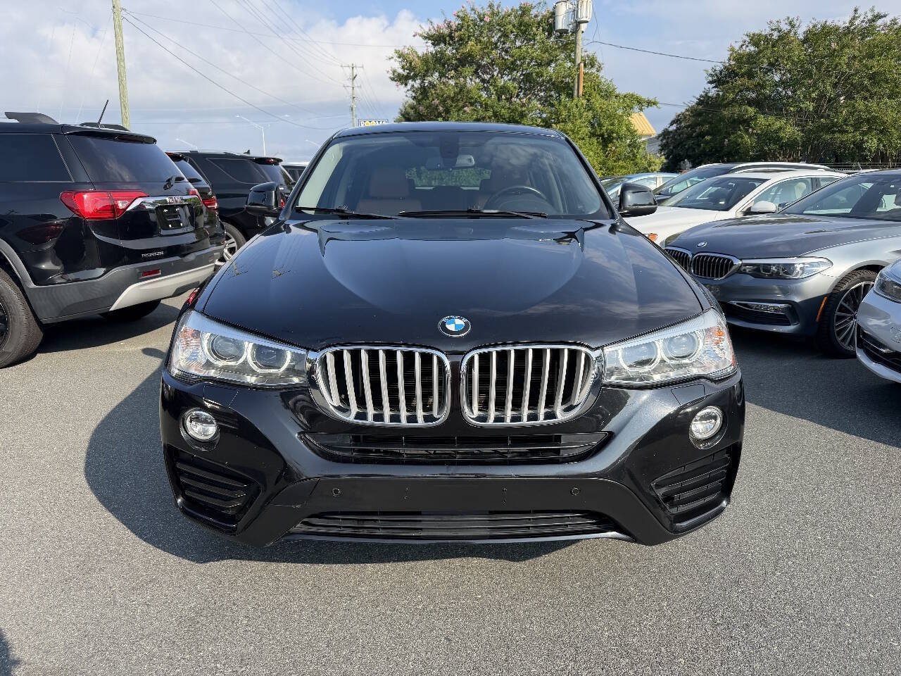 Used 2017 BMW X4 xDrive28i AWD/4WD image 2