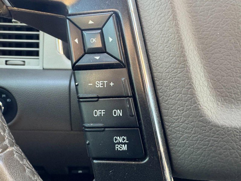 Used 2015 Lincoln Navigator L 4WD image 18