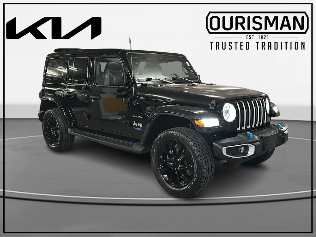 Used 2022 Jeep Wrangler Unlimited Sahara w/ Cold Weather Group AWD/4WD image 1