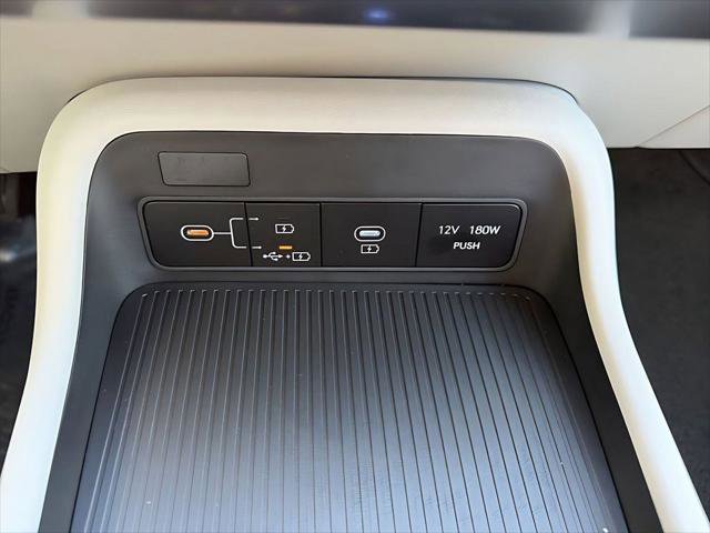 New 2026 Hyundai Kona SE image 23