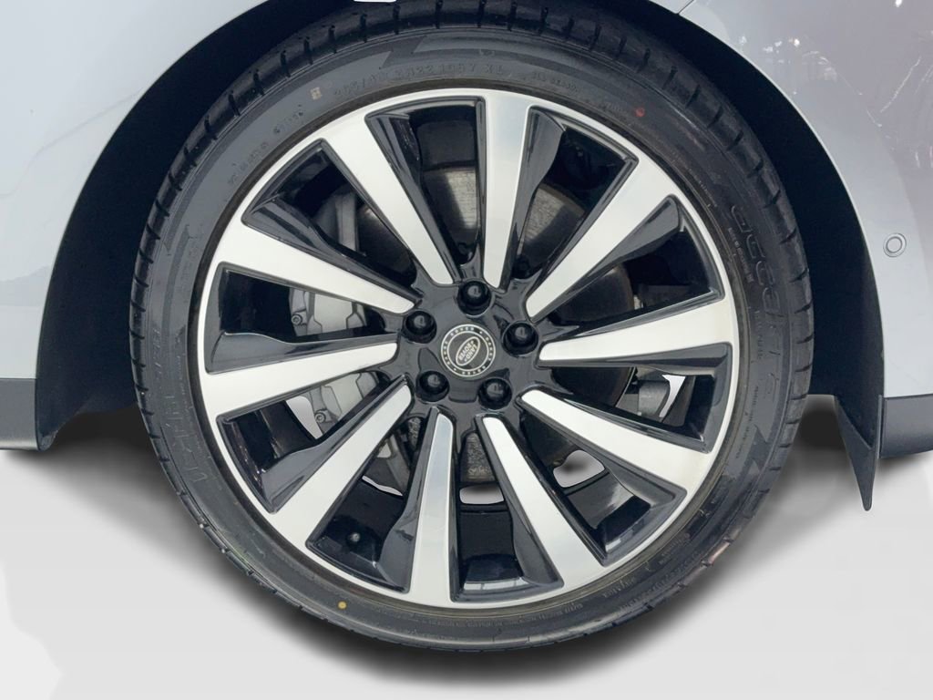 Used 2024 Land Rover Range Rover Sport SE image 52