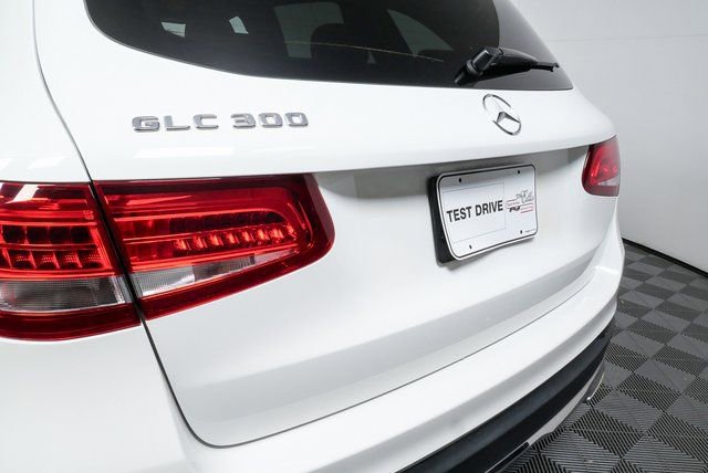 Used 2017 Mercedes-Benz GLC 300 image 32