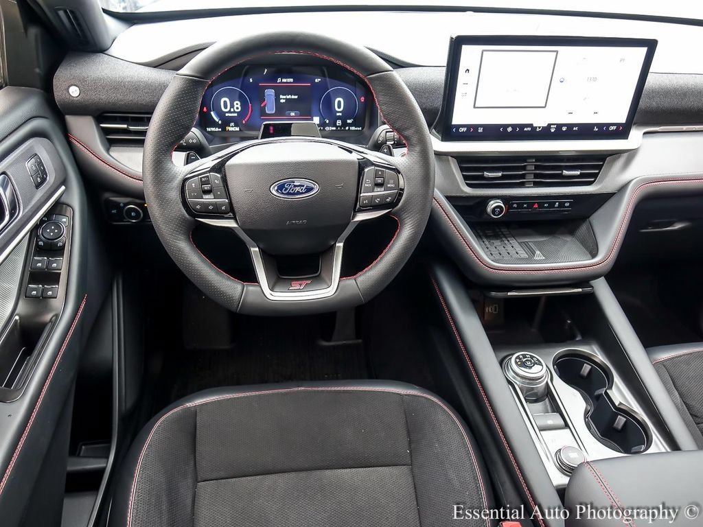 Used 2025 Ford Explorer ST AWD/4WD image 16