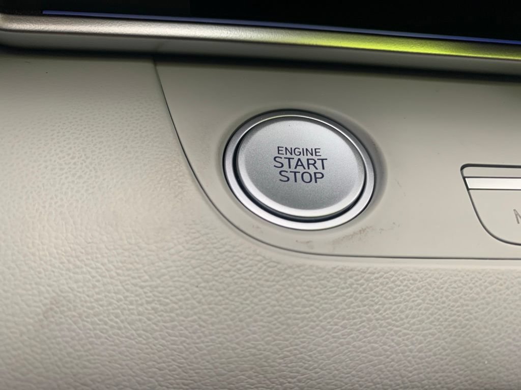 Certified 2024 Hyundai Elantra Limited FWD image 20