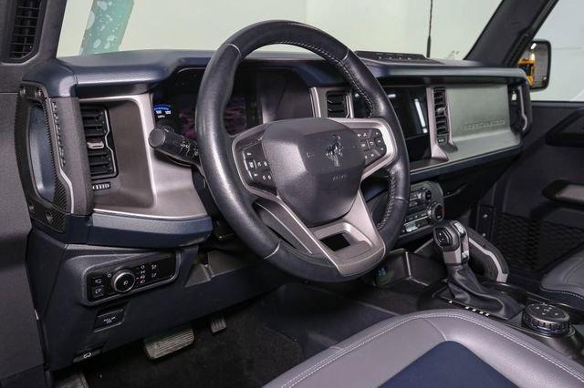 Used 2023 Ford Bronco Outer Banks w/ Sasquatch Package AWD/4WD image 16