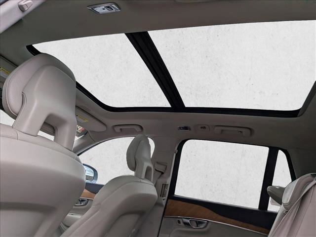 Used 2021 Volvo XC90 T8 Inscription Expression w/ Advanced Package AWD/4WD image 19
