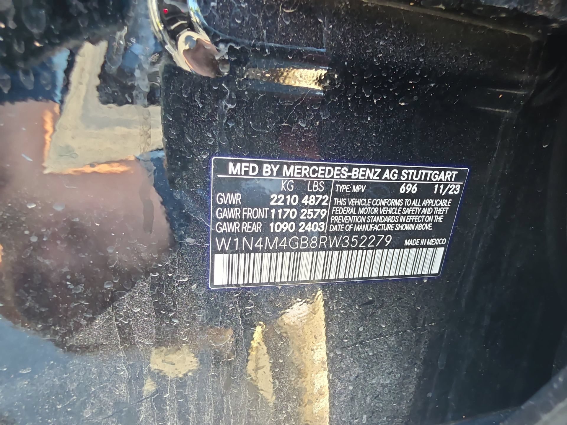 Used 2024 Mercedes-Benz GLB 250 image 34