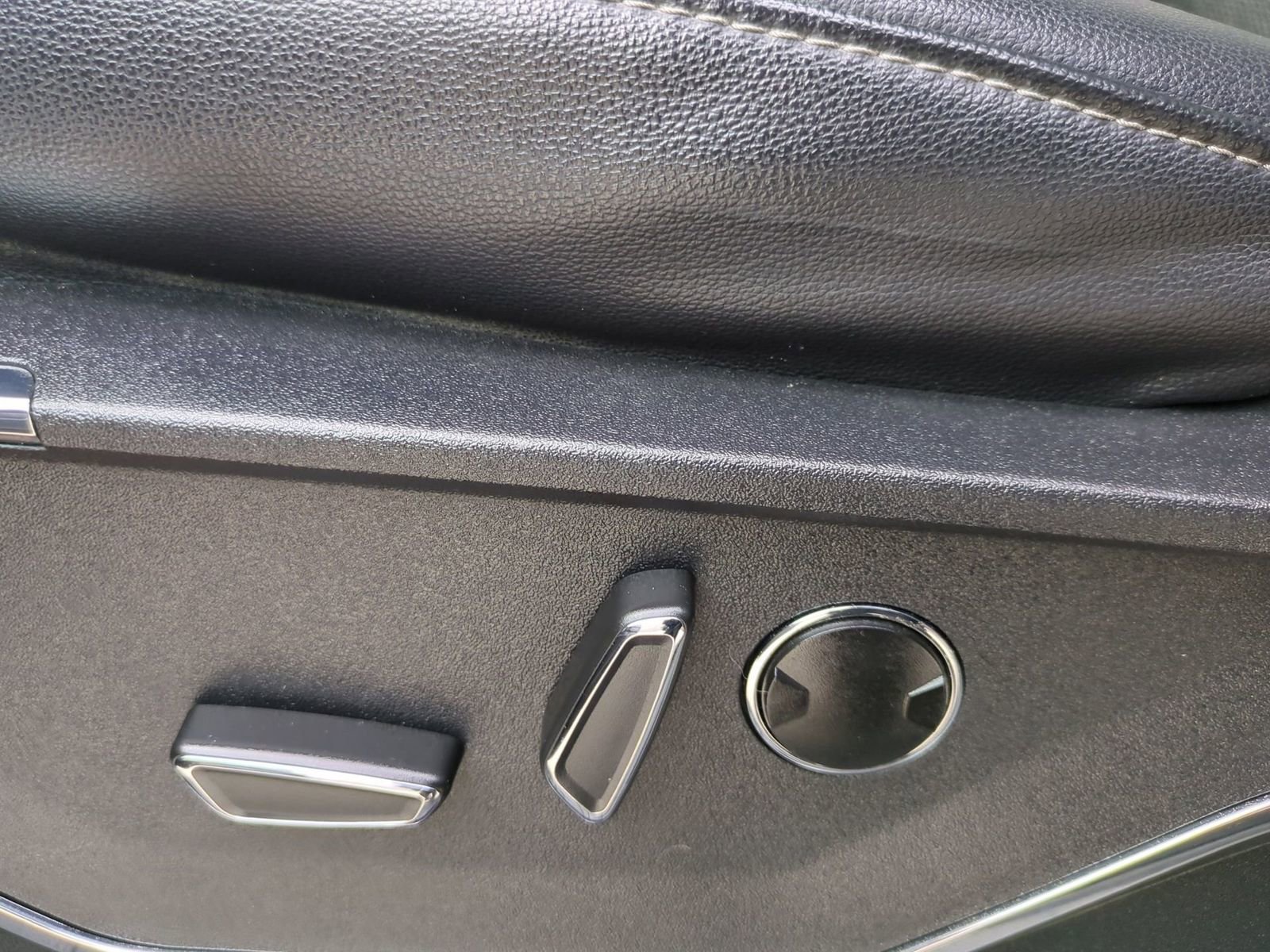 Certified 2023 Ford F150 Lariat w/ Equipment Group 502A High image 20