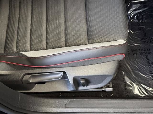 New 2025 Volkswagen GTI SE FWD image 30