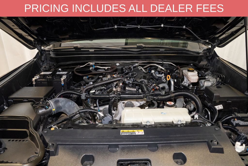 Used 2024 Toyota Tacoma SR5 AWD/4WD image 18