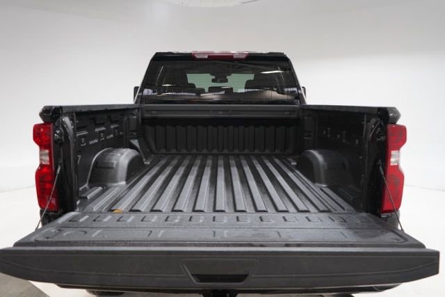 Used 2024 Chevrolet Silverado 2500 Custom w/ Custom Value Package image 30