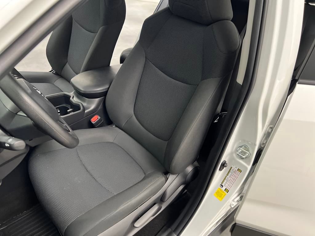 Used 2023 Toyota RAV4 LE image 9