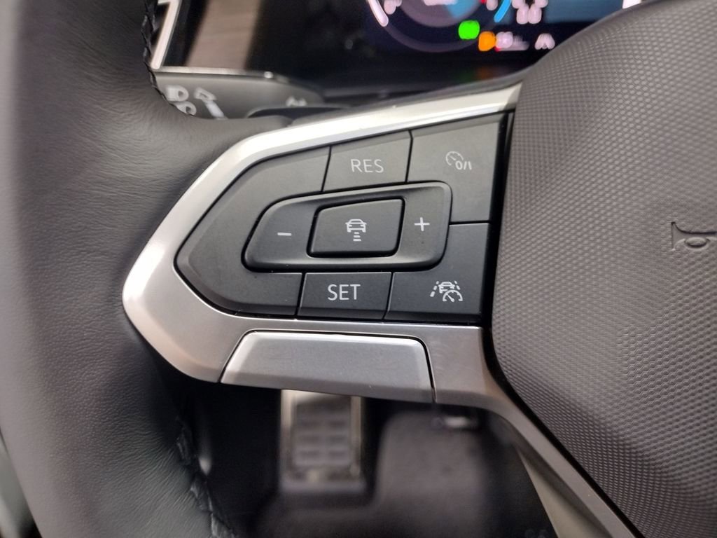 New 2026 Volkswagen Atlas SEL Premium R-Line image 35