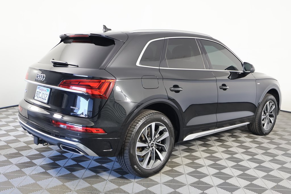 Used 2023 Audi Q5 2.0T Premium w/ Convenience Package AWD/4WD image 4