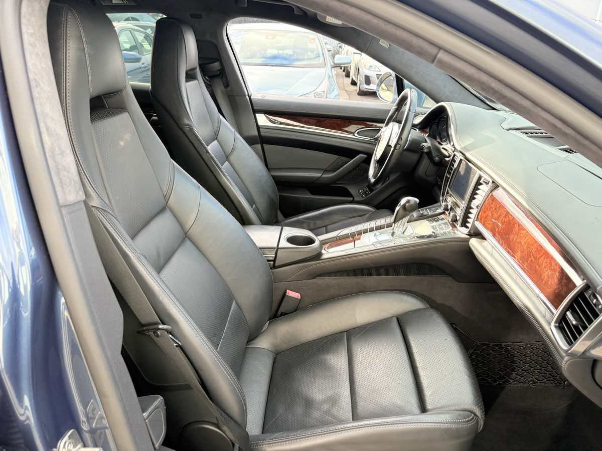 Used 2010 Porsche Panamera Turbo AWD/4WD image 15