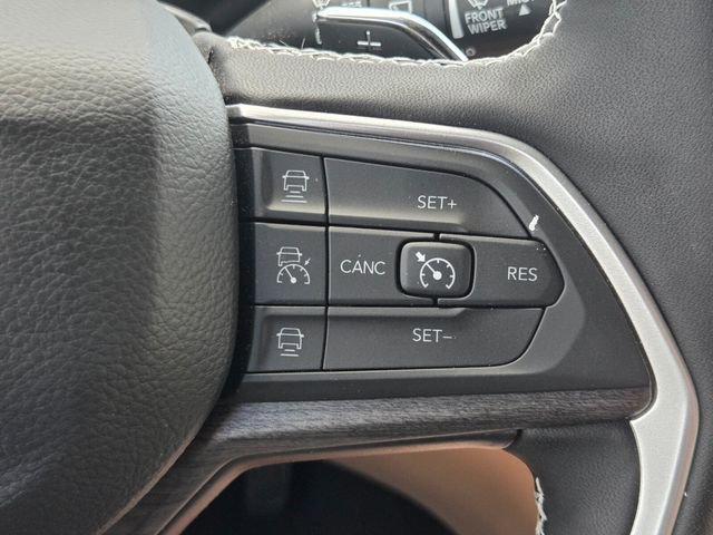 Certified 2024 Jeep Grand Cherokee Limited w/ Luxury Tech Group II image 23