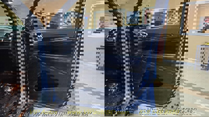 Used 2014 Jeep Grand Cherokee Limited w/ Luxury Group II image 12