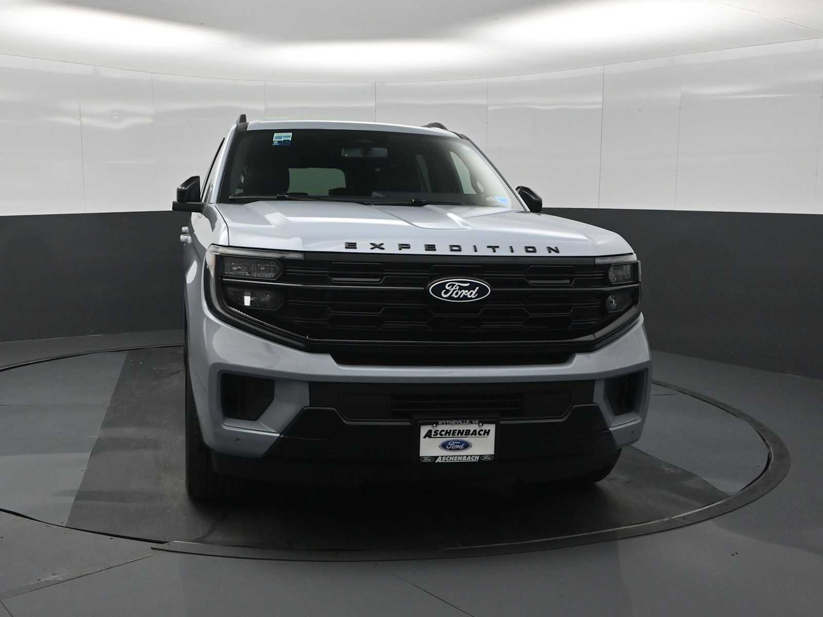 New 2027 Ford Expedition Max Platinum w/ Stealth Performance Package AWD/4WD image 3