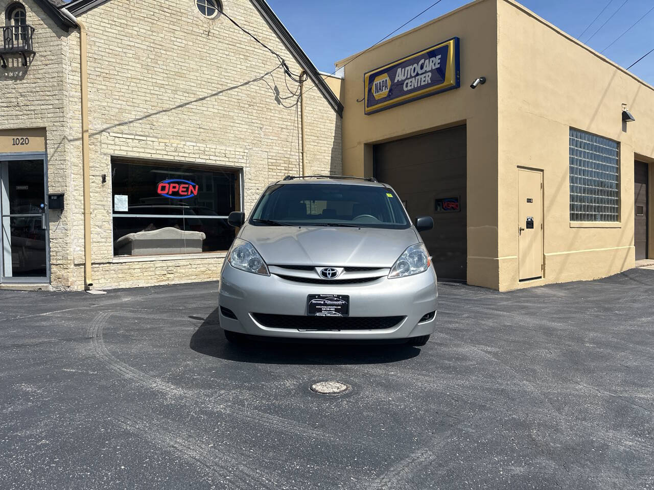 Used 2007 Toyota Sienna LE FWD image 6
