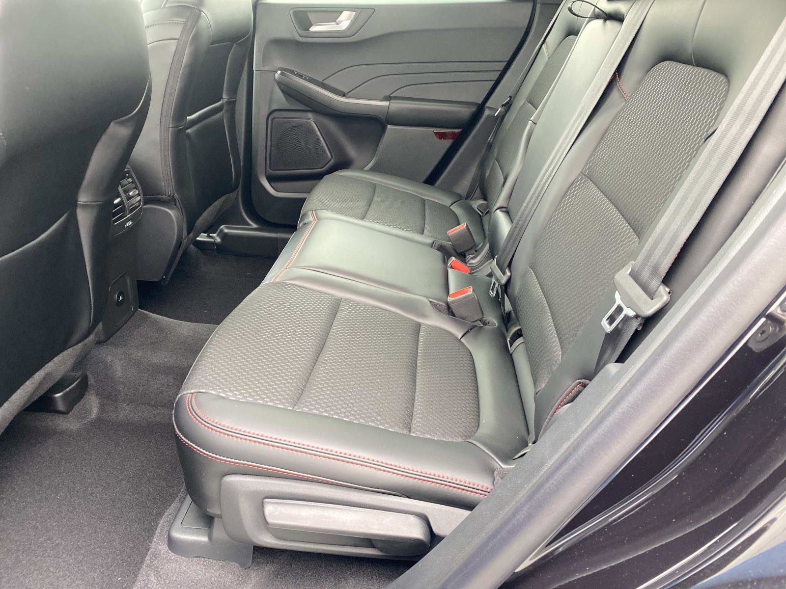 New 2026 Ford Escape ST-Line w/ Tech Pack #1 image 11