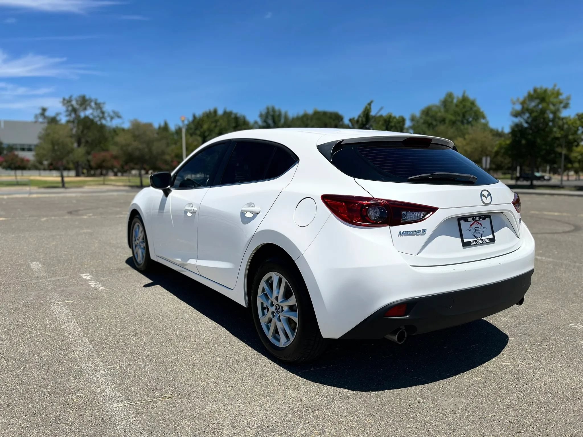 Used 2014 MAZDA MAZDA3 i Touring FWD image 8